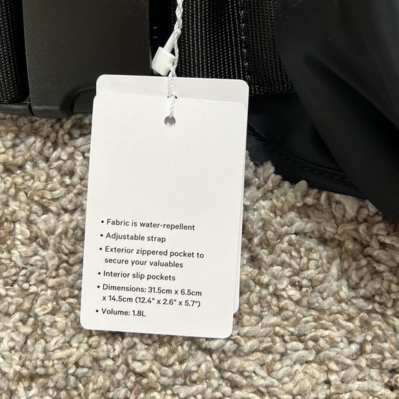 Lululemon Wunderlust Belt Bag - Picture 5 of 5